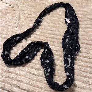 No Boundaries Celestial Black and White Scarf